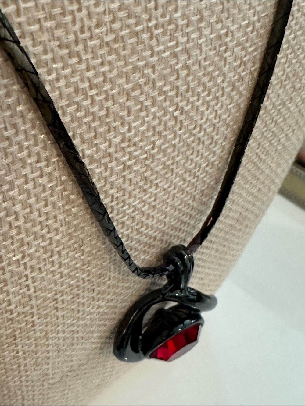 Yves Saint Laurent YSL Gunmetal Red Crystal Necklace Signed Adjustable Rare - Picture 10 of 15